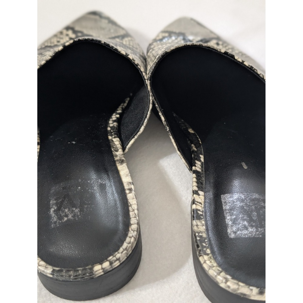 DV by Dolce Vita Womens Gray Snakeskin Print Pointed Toe Slip On Flat Mules - Picture 4 of 8